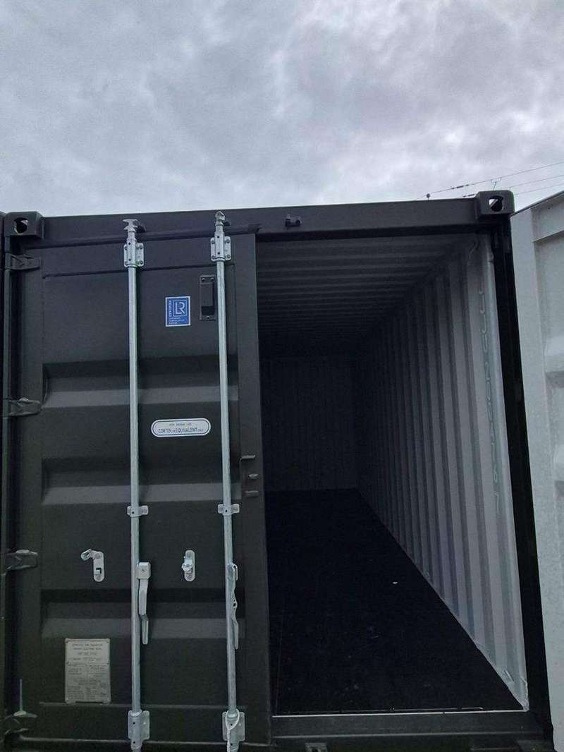 clean commercial storage container